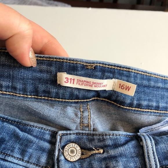 Plus size Levi’s shaping skinny - Picture 3 of 4